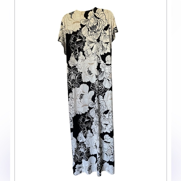 White House Black Market Black and White Floral Midi Dress - Picture 5 of 13